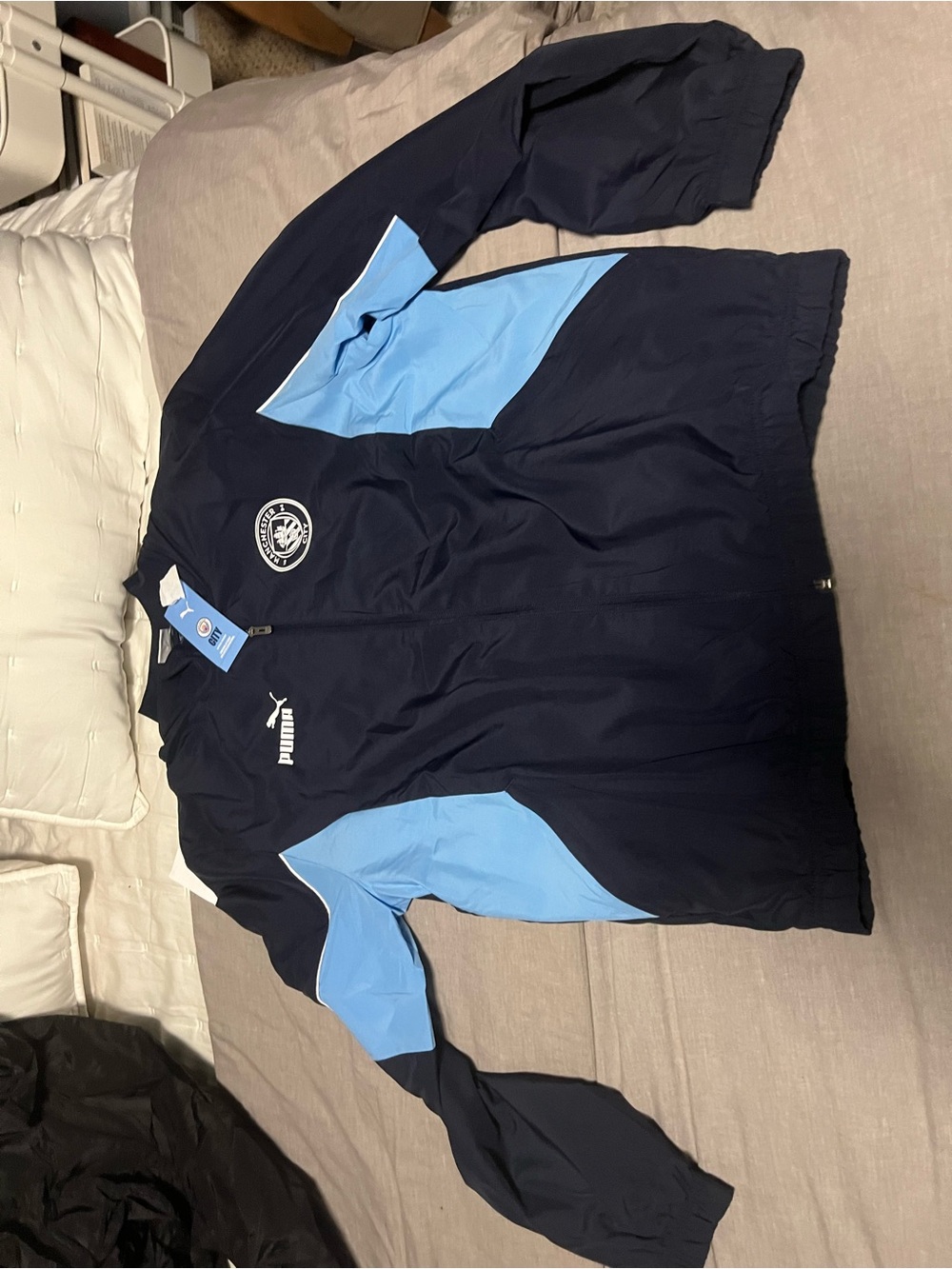 Mens Manchester city archive jacket (779131 73) size medium